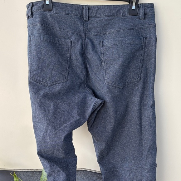 Men's Classic Blue Jeans - Picture 4 of 5